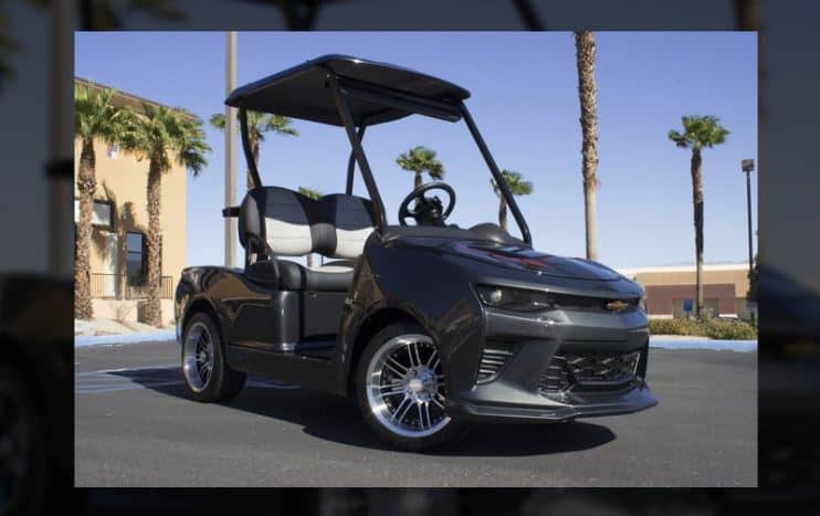 ¿Quieres ser el más molón del campo de golf? Este caddy convertido en un Camaro SS no te defraudará