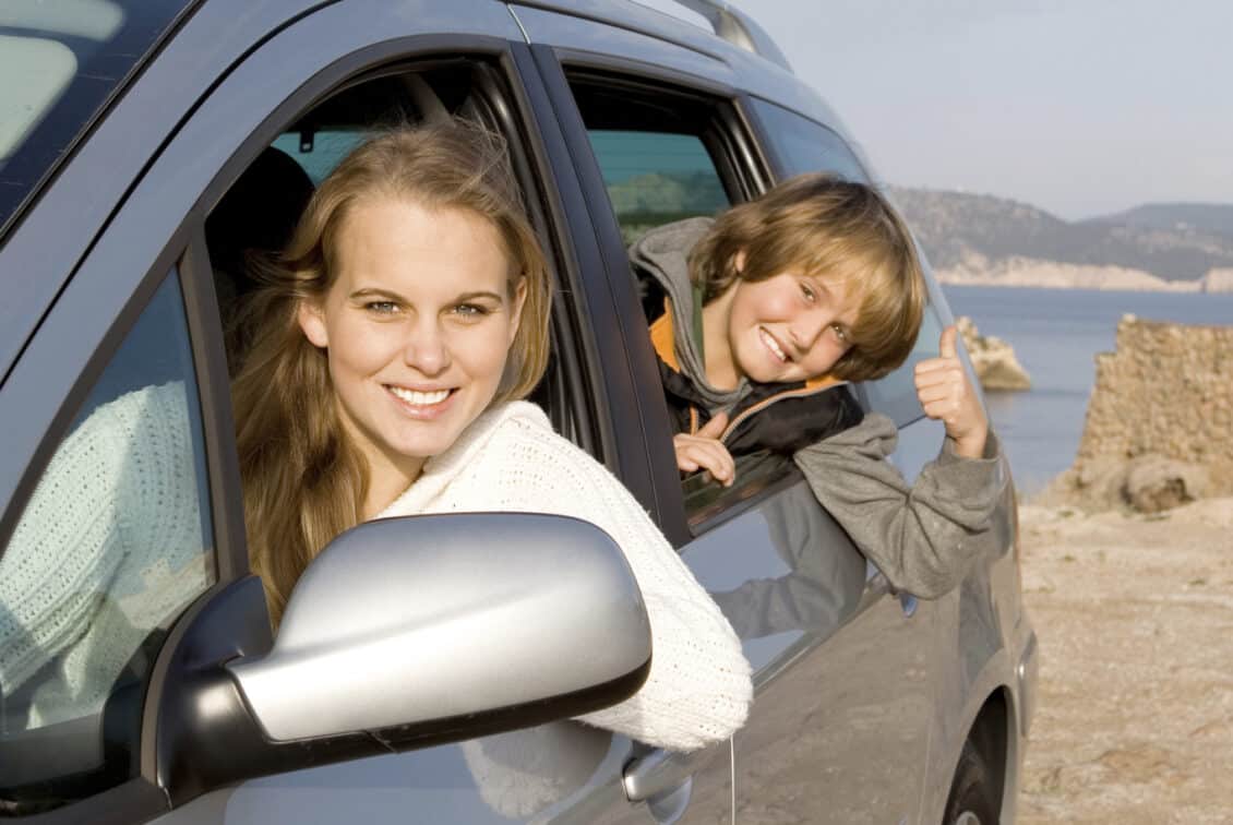 Si llevo a más gente de la permitida en mi coche ¿Para quién es la multa?