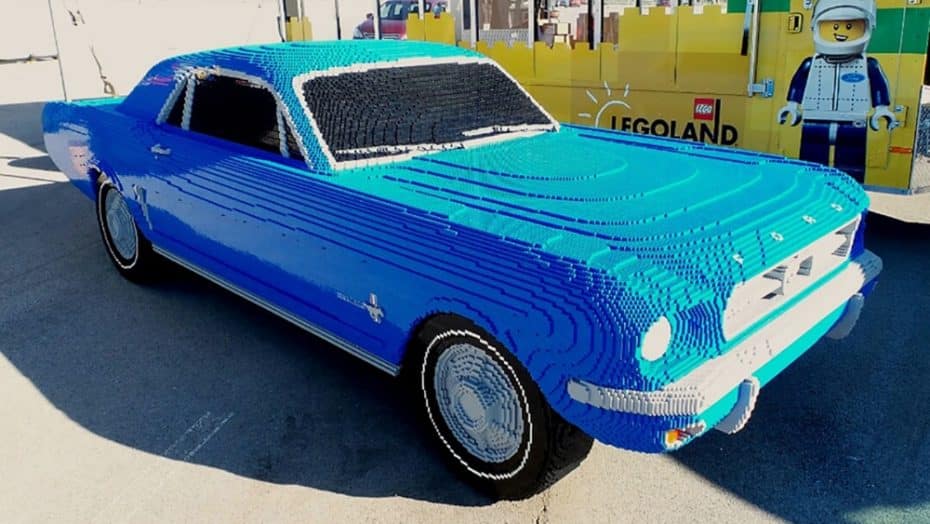 Juguetes para adultos: Te encantaría tener este Ford Mustang de LEGO a escala real ¡Y lo sabes!