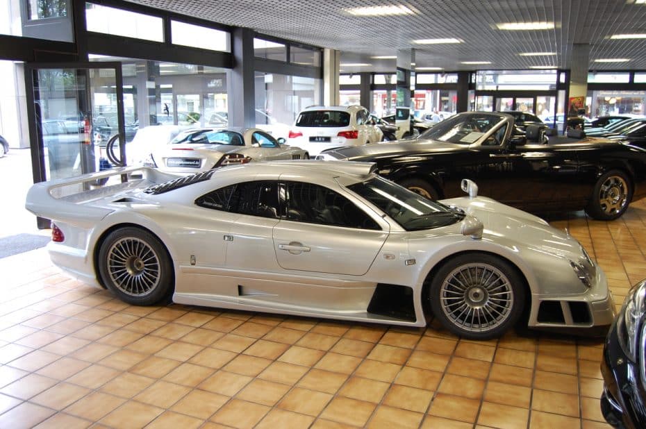 ¿Recuerdas este Mercedes-Benz CLK GTR que se vendía por 2,45 M de euros? ¡Aún sigue en venta!