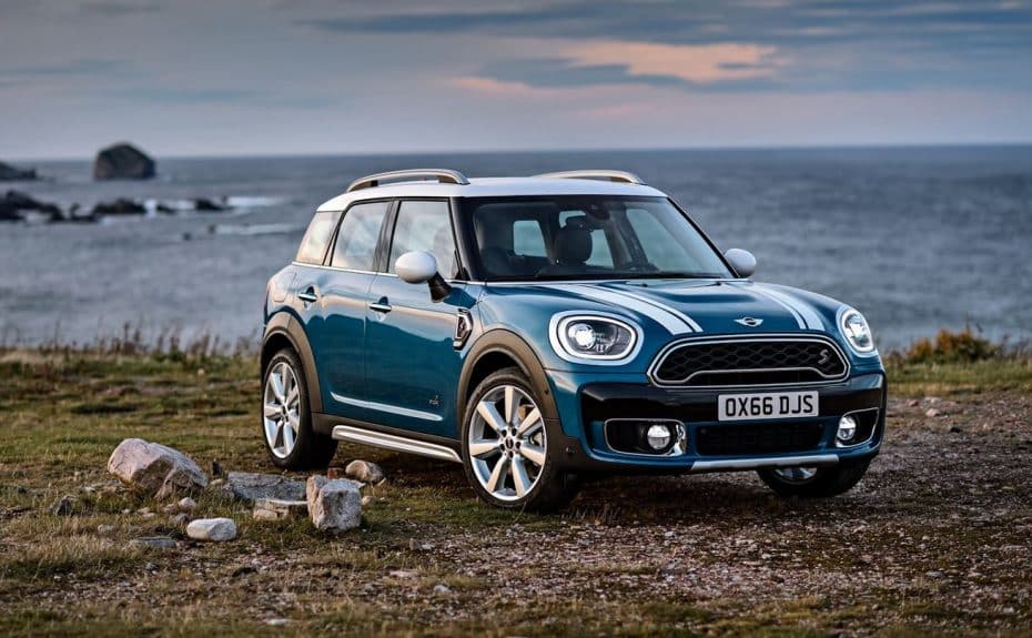 MINI Countryman 2017: Mayores cotas, mejor rendimiento ¡Y ahora con versión híbrido enchufable!