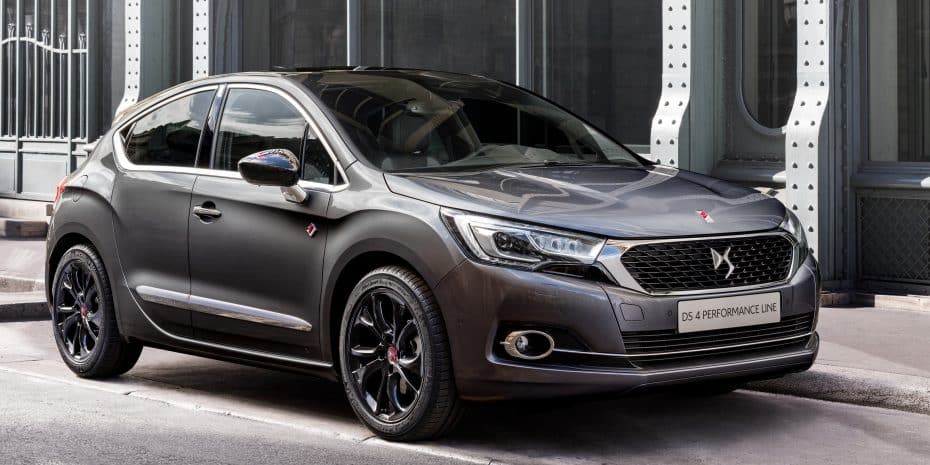 El DS4 también recibe el acabado Performance-Line: Más vistoso