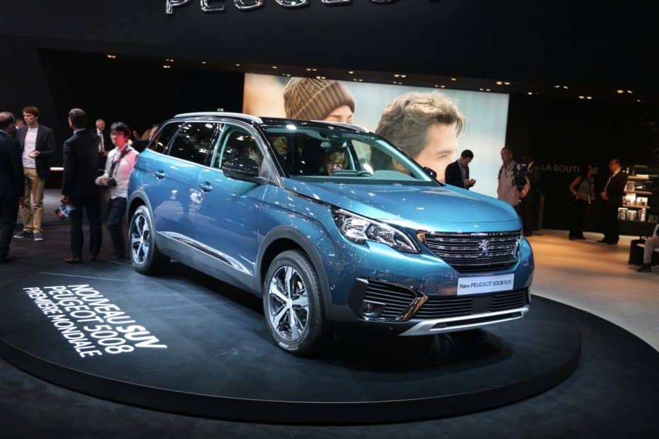 El Peugeot 5008 se disfraza de SUV para lograr el éxito