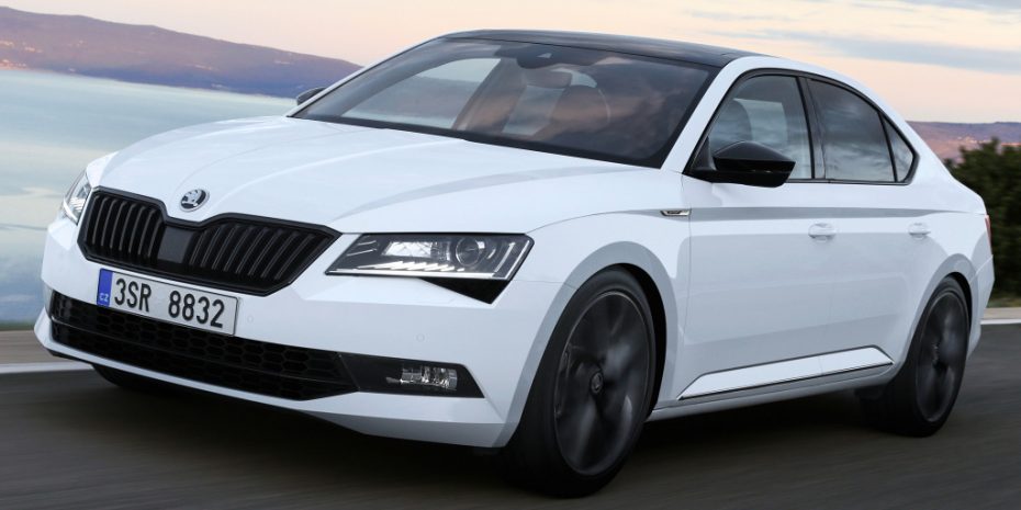 Ya puedes comprar el Skoda Superb «Sportline»: Estrena motor 2.0 TSI con 280 CV