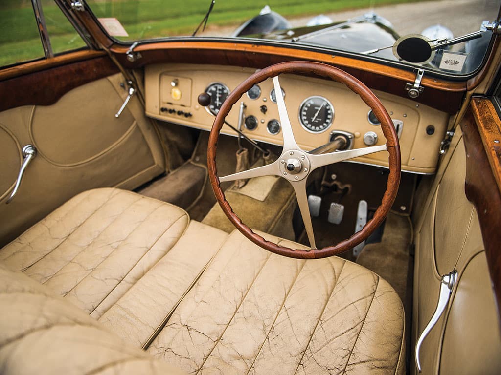 bugatti-57s-cabrio-1