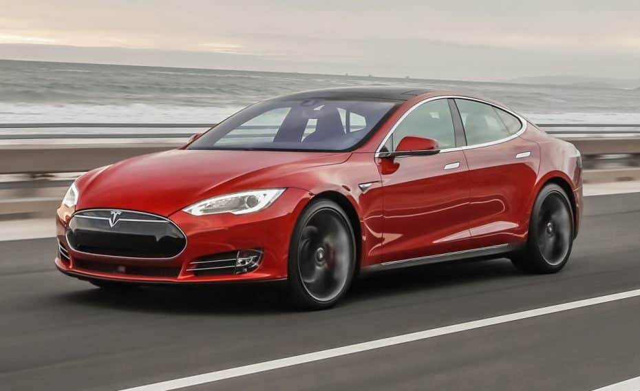 El Tesla Model S P100D ahora sí que es el más rápido del mundo: De 0 a 100 km/h en 2,4 segundos