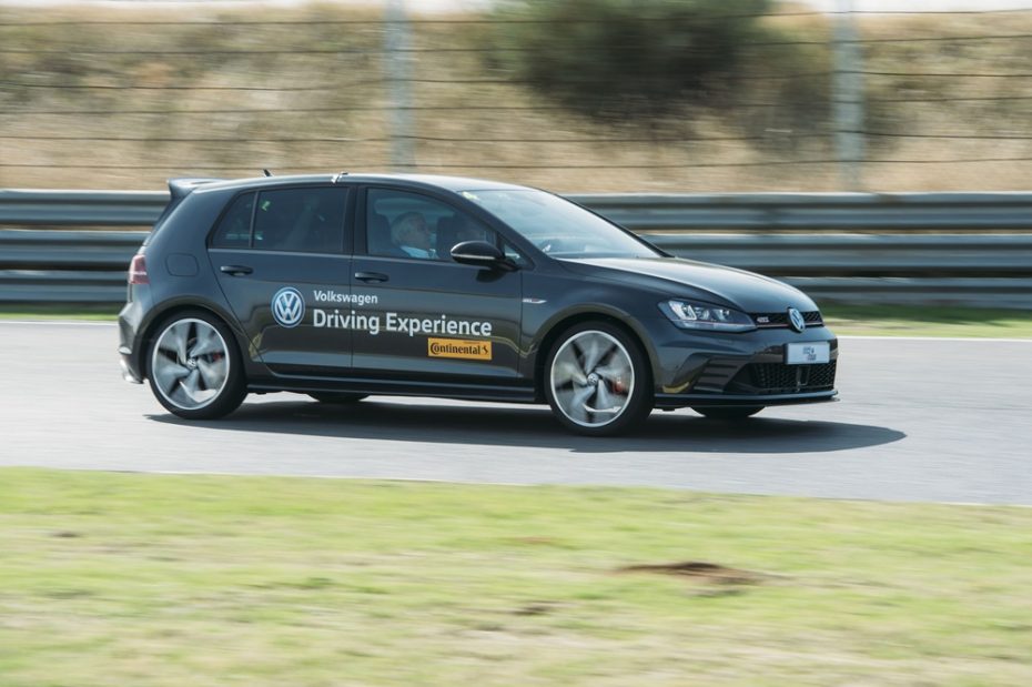 Probamos el Volkswagen Golf GTI Clubsport en circuito: La fiera bien domada del Race Tour 2016