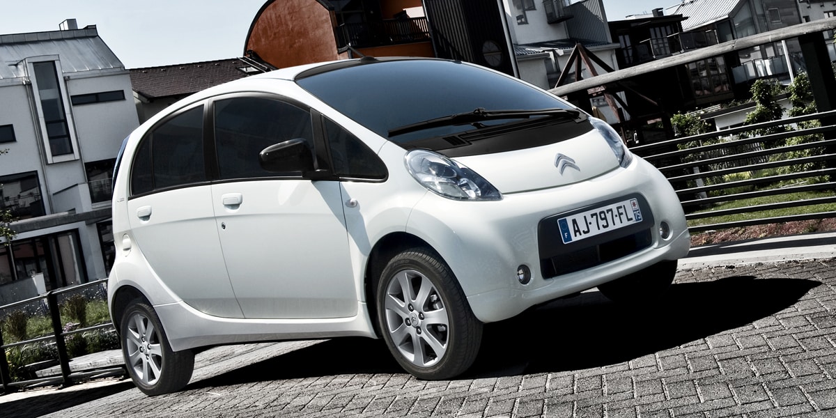 Los Citroën C-Zero, Mitsubishi i-MiEV y Peugeot iOn son el mismo coche eléctrico barato