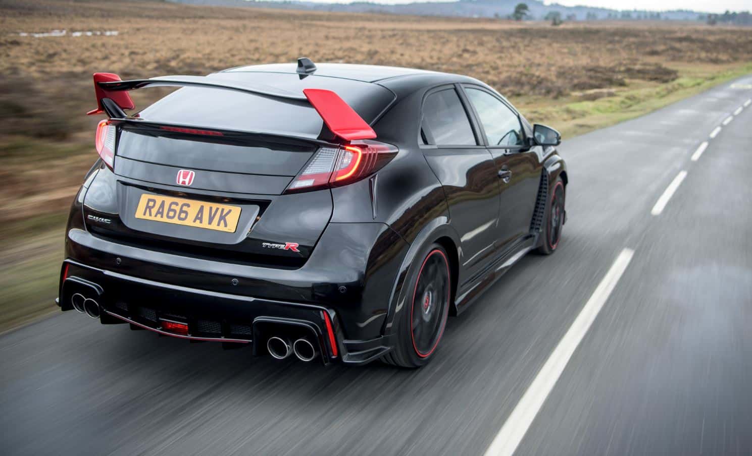 honda-civic-type-r-black-edition-3