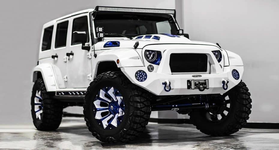 ¿Te aburren los Jeep de serie? En Ebay puedes comprar este Wrangler venido del futuro