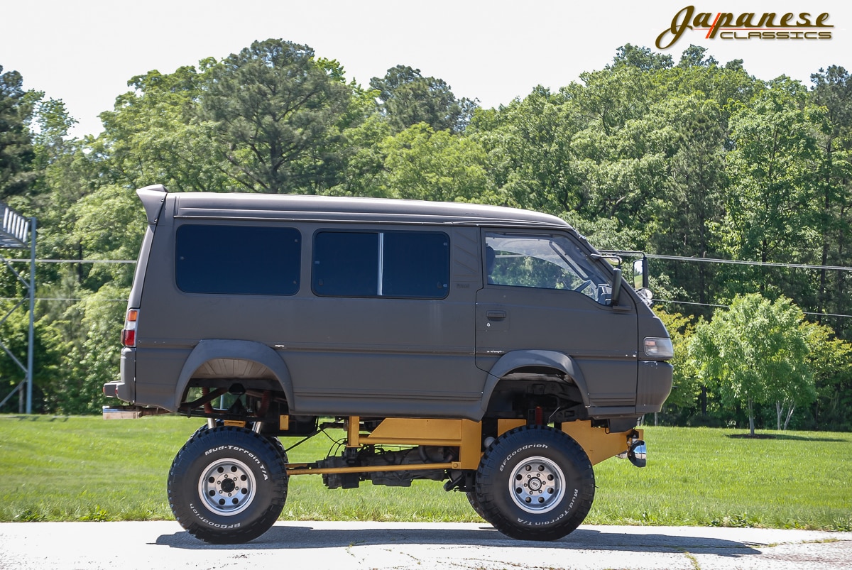 mitsubishi-delica-1991-2