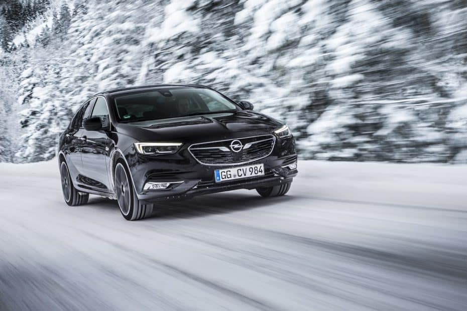 La tracción integral del Opel Insignia Grand Sport llegará con reparto vectorial del par