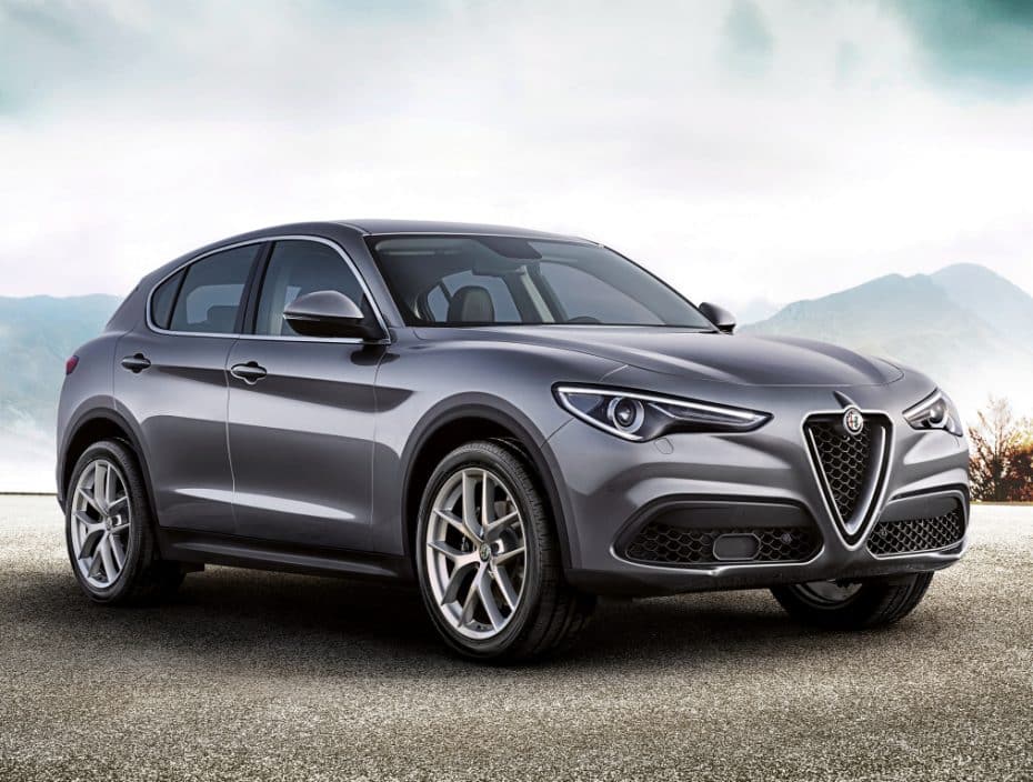 Ya puedes reservar el Alfa Romeo Stelvio: Gasolina y caro, eso sí