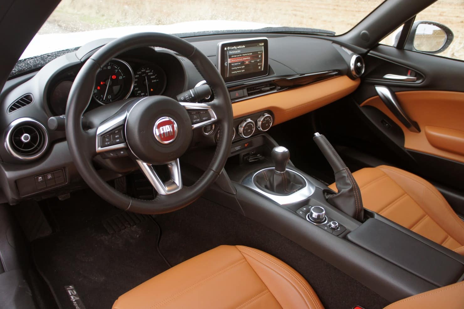 prueba-fiat-124-spider-int3