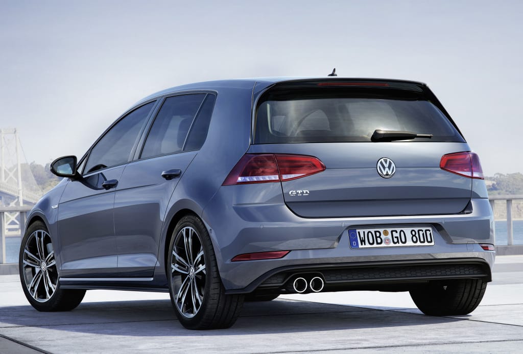 volkswagen_golf_gtd_5-door_14