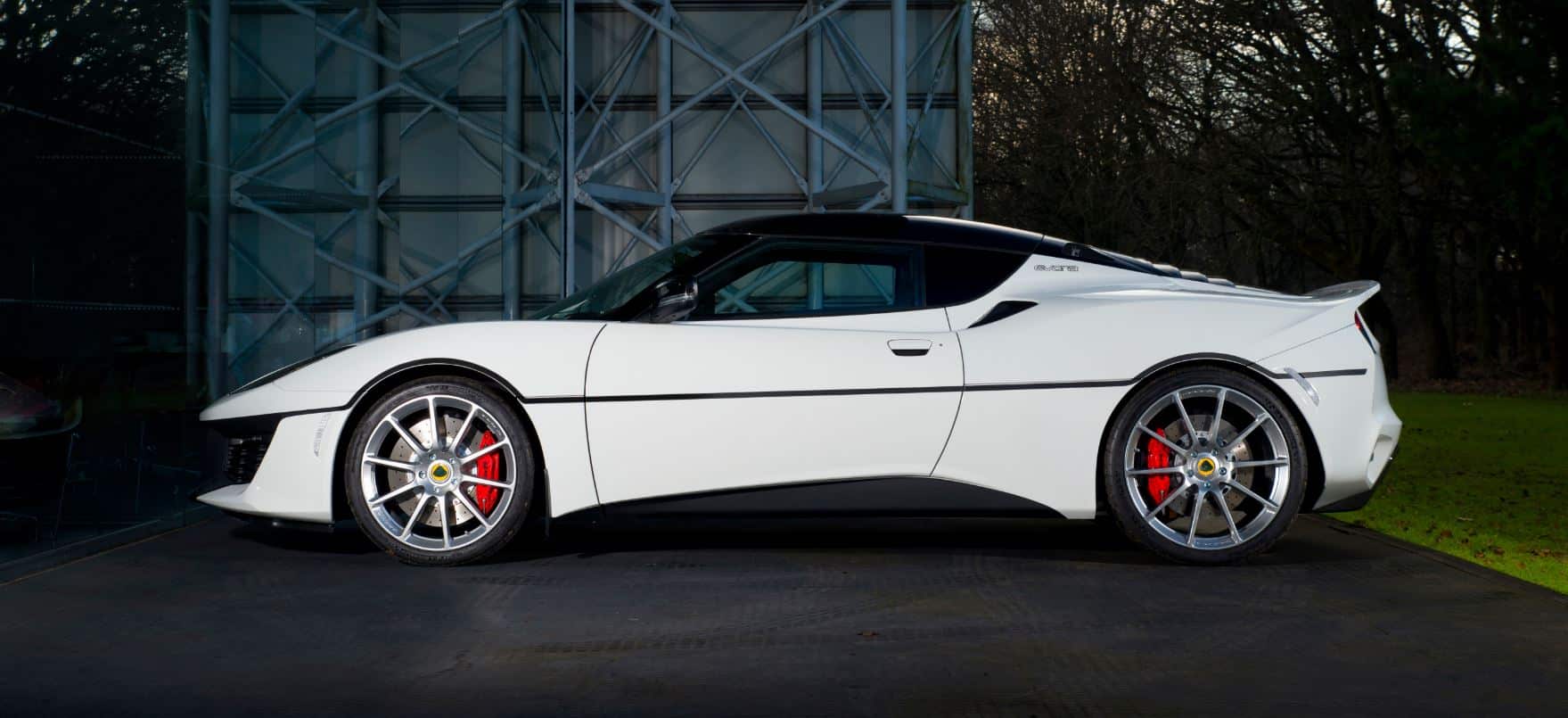 1 Lotus Evora Sport 410 honours iconic Esprit S1