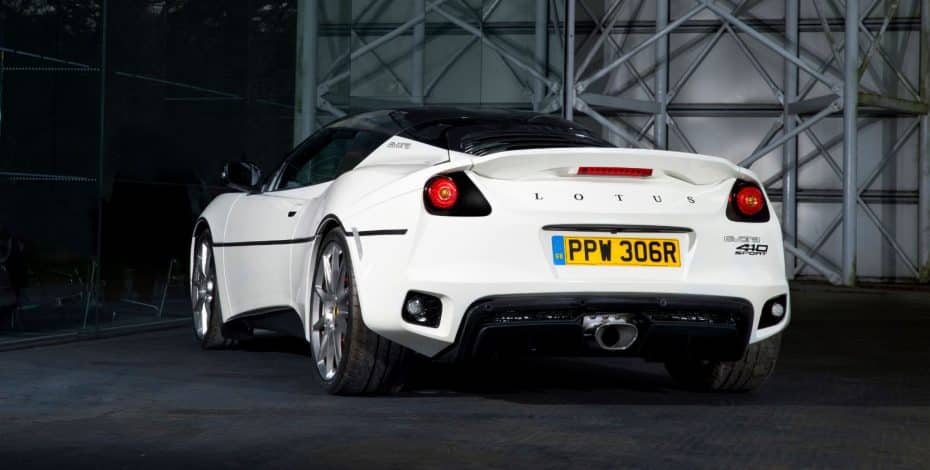 Este Lotus Evora Sport 410 ha sido creado para recordarnos al Lotus Esprit S1 de 007…