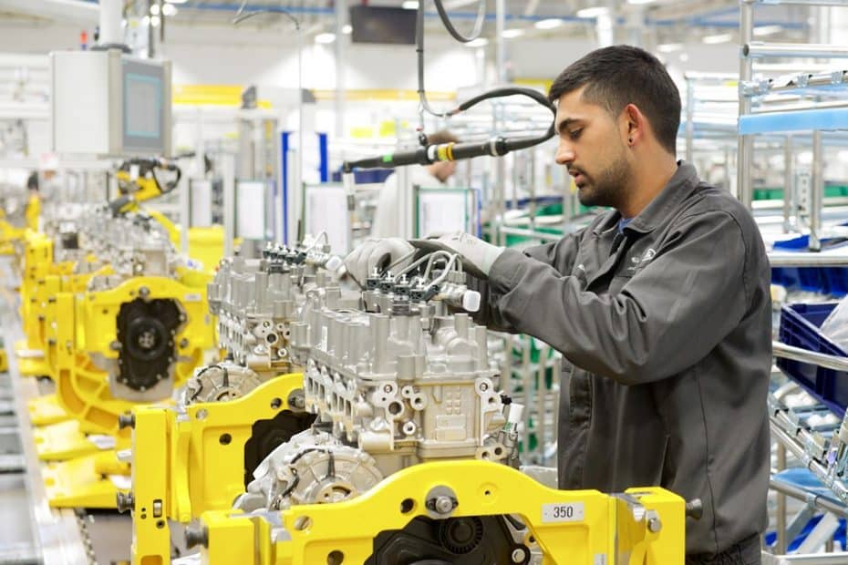 Un robo épico: Se llevan 3,5 millones de euros en motores de la fábrica de Jaguar Land Rover