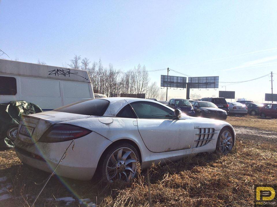 Mercedes-Benz SLR McLaren abandonado-1