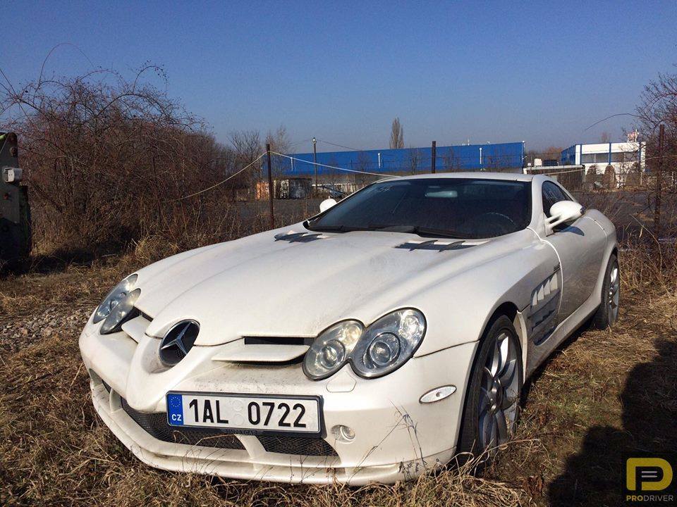 Mercedes-Benz SLR McLaren abandonado-4