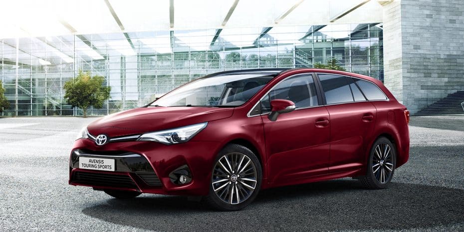 Llega el Toyota Avensis 2017: Con mejoras en el equipamiento