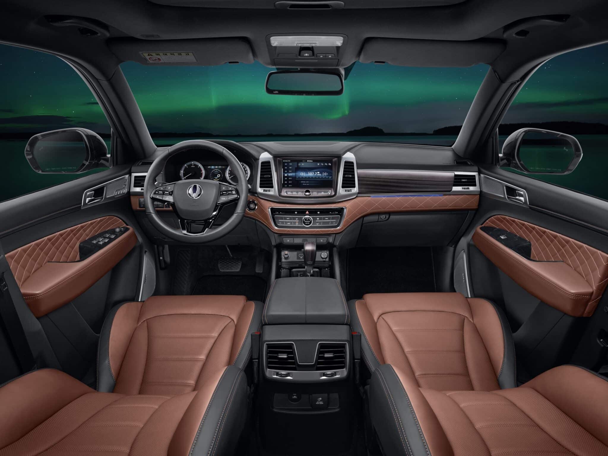 Rexton_Interior