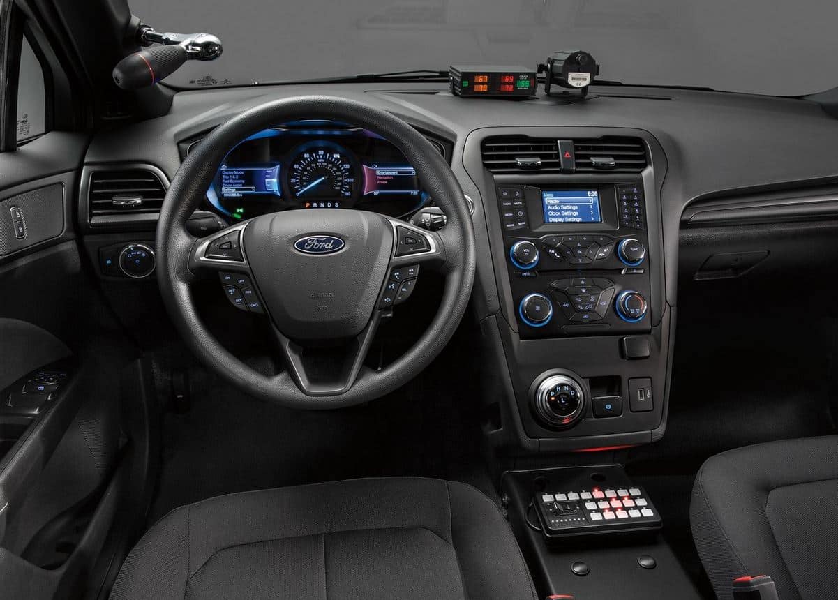 Ford Police Responder Hybrid Sedan 8