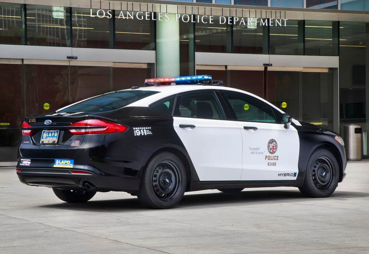 Ford Police Responder Hybrid Sedan 9