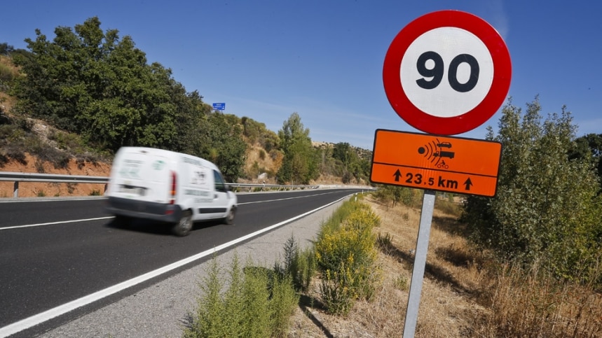 Este nuevo radar de tramo se está hinchando a poner multas en Madrid capital ¿Sabías de su existencia?