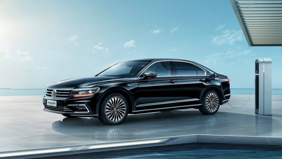 El nuevo VW Phideon GTE es elegante, híbrido y sólo para China