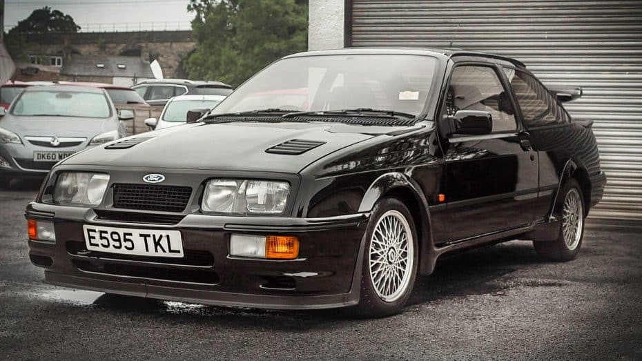 Este Ford Sierra Cosworth RS500 busca nuevo dueño ¡Y apenas tiene 17.000 kilómetros!