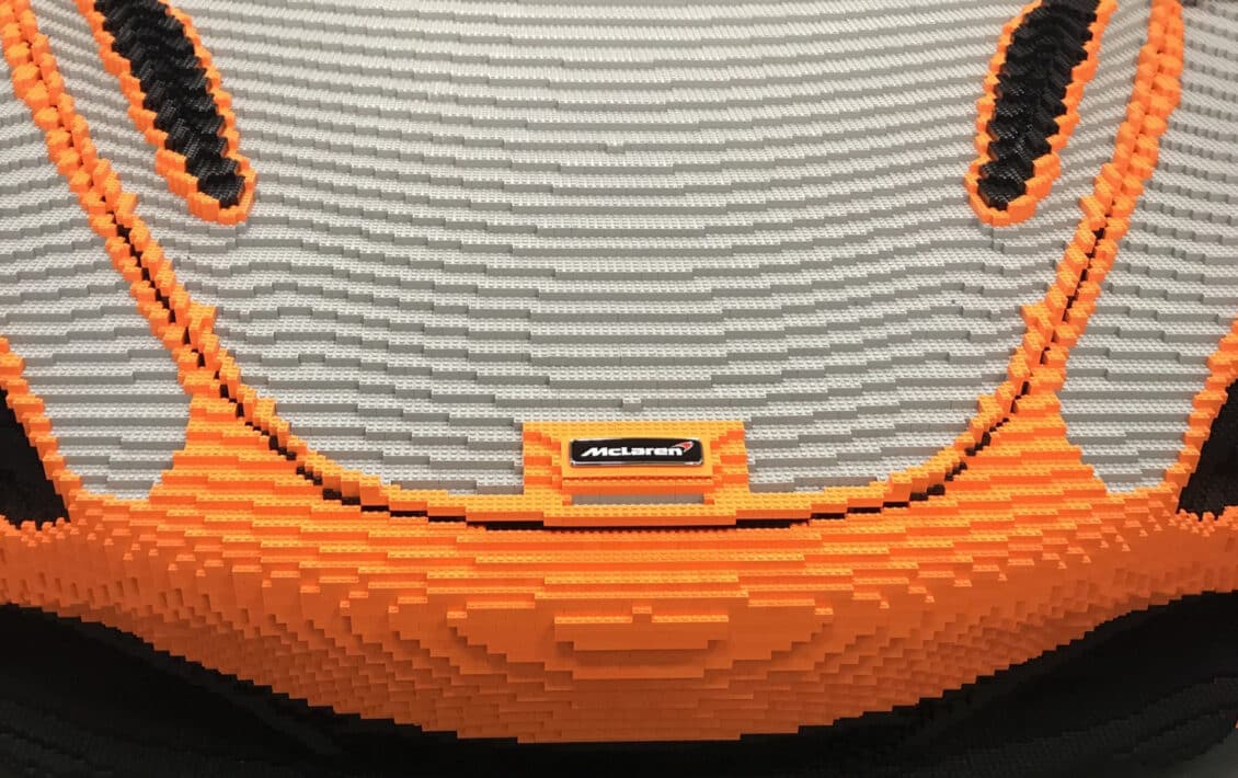Un McLaren 720S de LEGO a escala natural 1:1, un «juguete» con ¡Más de 280.000 bloques!