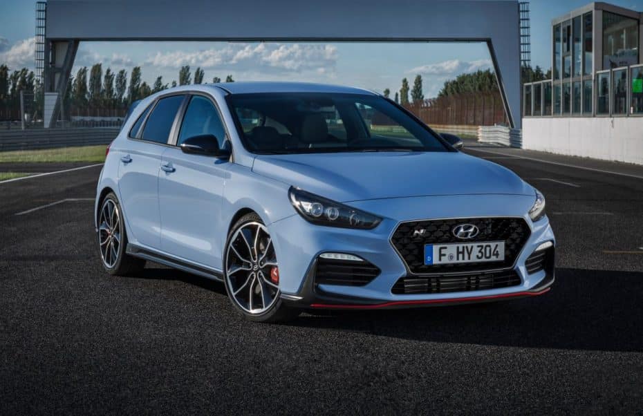 ¡Oficial!: Así es el Hyundai i30 N, un compacto coreano muy picantón con 250 o 275 CV