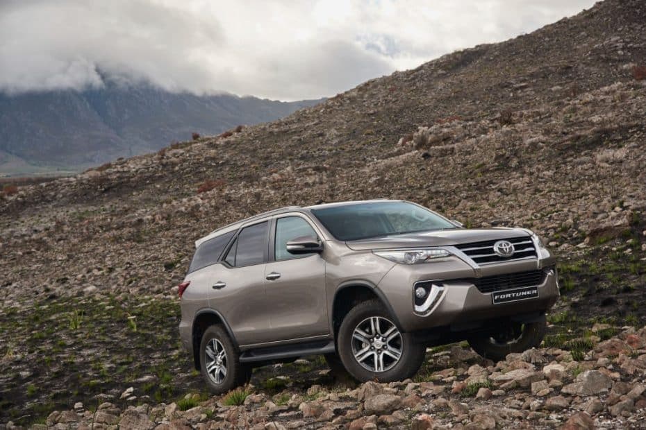 Toyota fortuner 2024