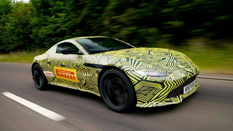 Las primeras imágenes del Aston Martin V8 Vantage 2018 apuntan a una mezcla de DB11, DB10 y Vulcan