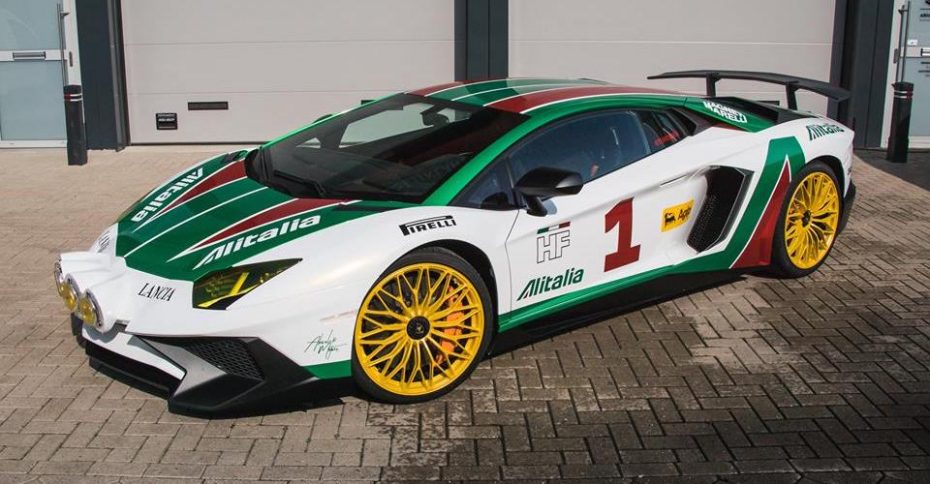 Este Lamborghini Aventador SV se ha teñido con los colores de Alitalia Rally ¡Y no le quedan nada mal!