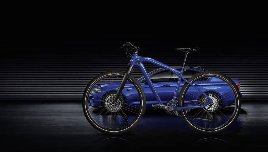 Aquí tienes la nueva bici de BMW M: La BMW de dos ruedas más asequible…