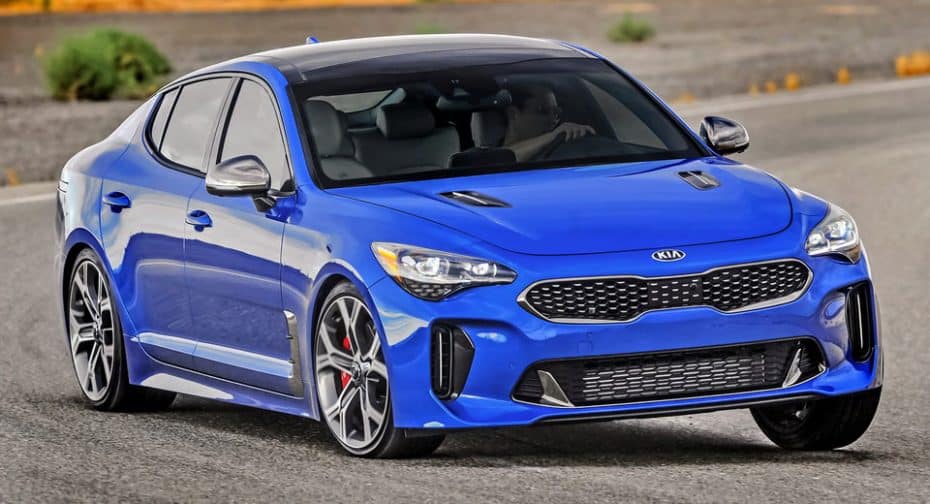 Aquí tienes el nuevo Kia Stinger en una galería de 52 imágenes ¡Y su estética es arrolladora!