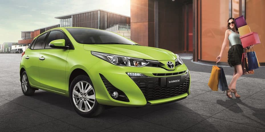 El Toyota Yaris-L se pone al día: Más agresivo