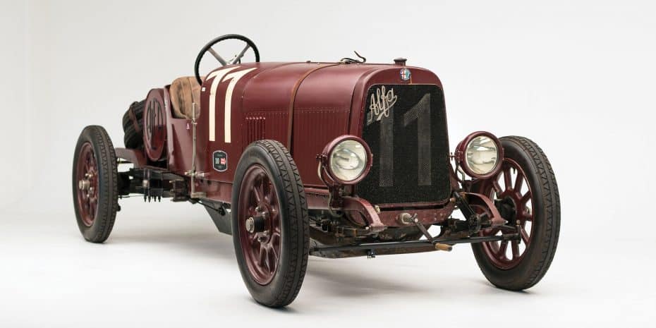 Este Alfa Romeo de 1921 es toda una joya de la casa italiana ¡Y será subastado por 1,5M de dólares!