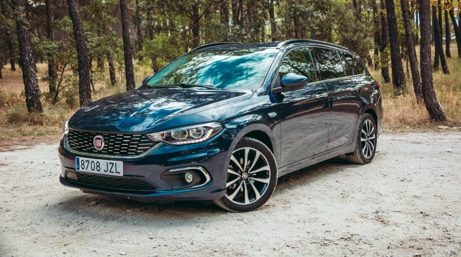 Prueba Fiat Tipo SW Lounge 1.6 Multijet 120 CV: Los familiares vuelven a ser una opción atractiva