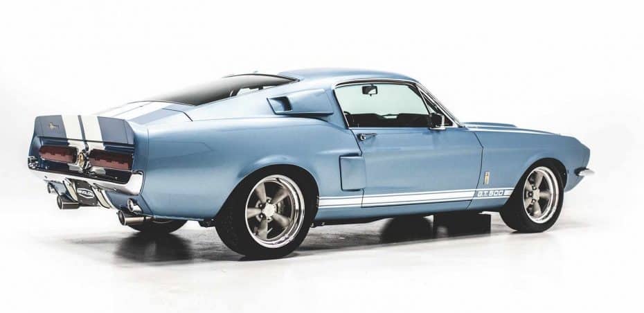 Ojo a lo último de Revology ¿Comprarías este réplica de un Shelby GT500 por 188.000 euros?