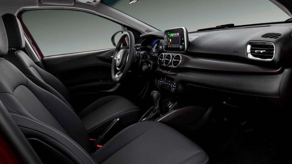 Nuevas imágenes oficiales del Fiat Cronos 2018: Así es el interior del sucesor del Fiat Linea