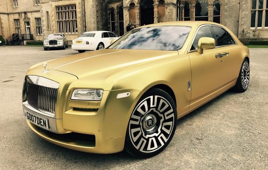 ¿Comprar un Rolls-Royce con bitcoins? Ya puedes hacerlo y este Ghost será tuyo por 16 bitcoins