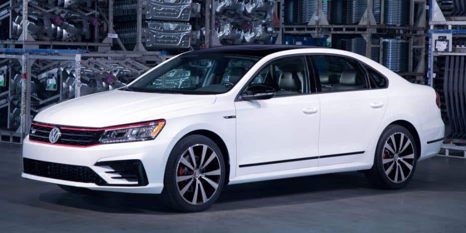 El VW Passat GT se presenta en Detroit con 280 CV y un precio de risa