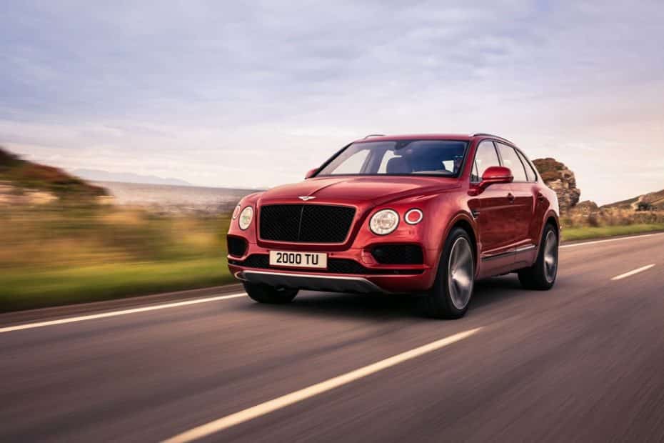 El Bentley Bentayga ahora también con mecánica V8 de 550 CV ¡Y los frenos más grandes del mercado!