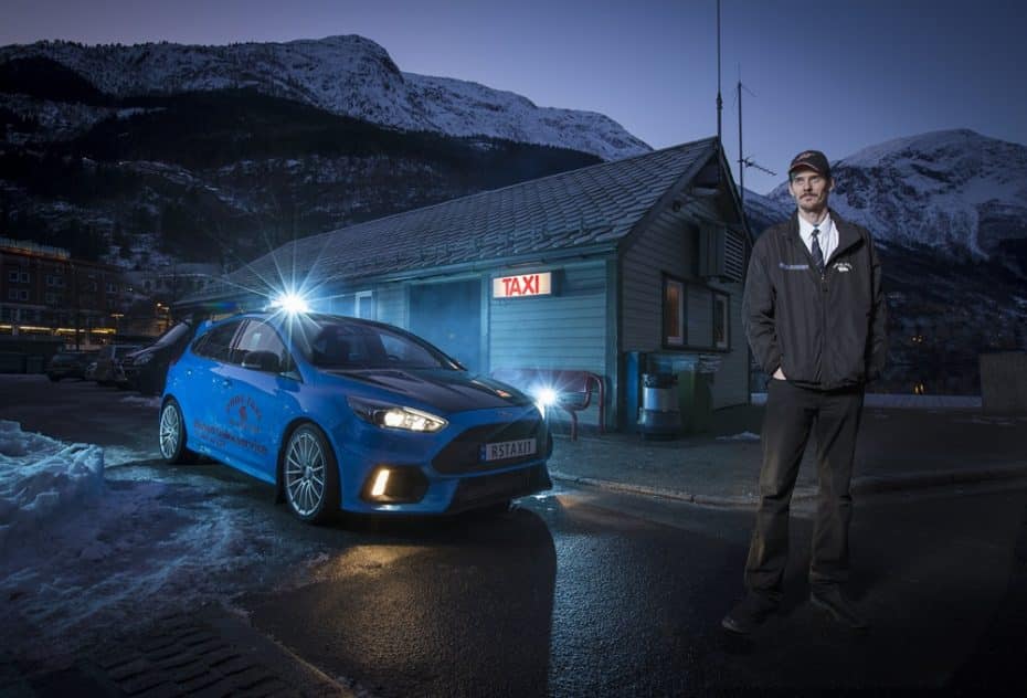 Si vas a viajar a Noruega, quizás deberías probar el único Ford Focus RS del mundo convertido en taxi