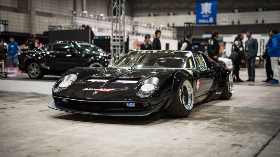 Ojo a lo último de Liberty Walk: ¿Le pegan a un clásico como el Miura los remaches y el tuning japonés?