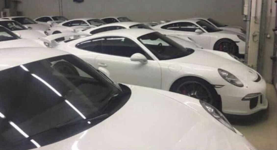 18 Porsche 911 GT3 que jamás fueron conducidos salen ahora a la venta ¿Qué historia esconden?