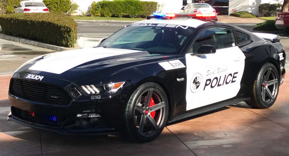 ¡Quién fuera policía!: Ojo al Saleen Mustang S302 Black Label de 730 CV del Cuerpo de Seal Beach
